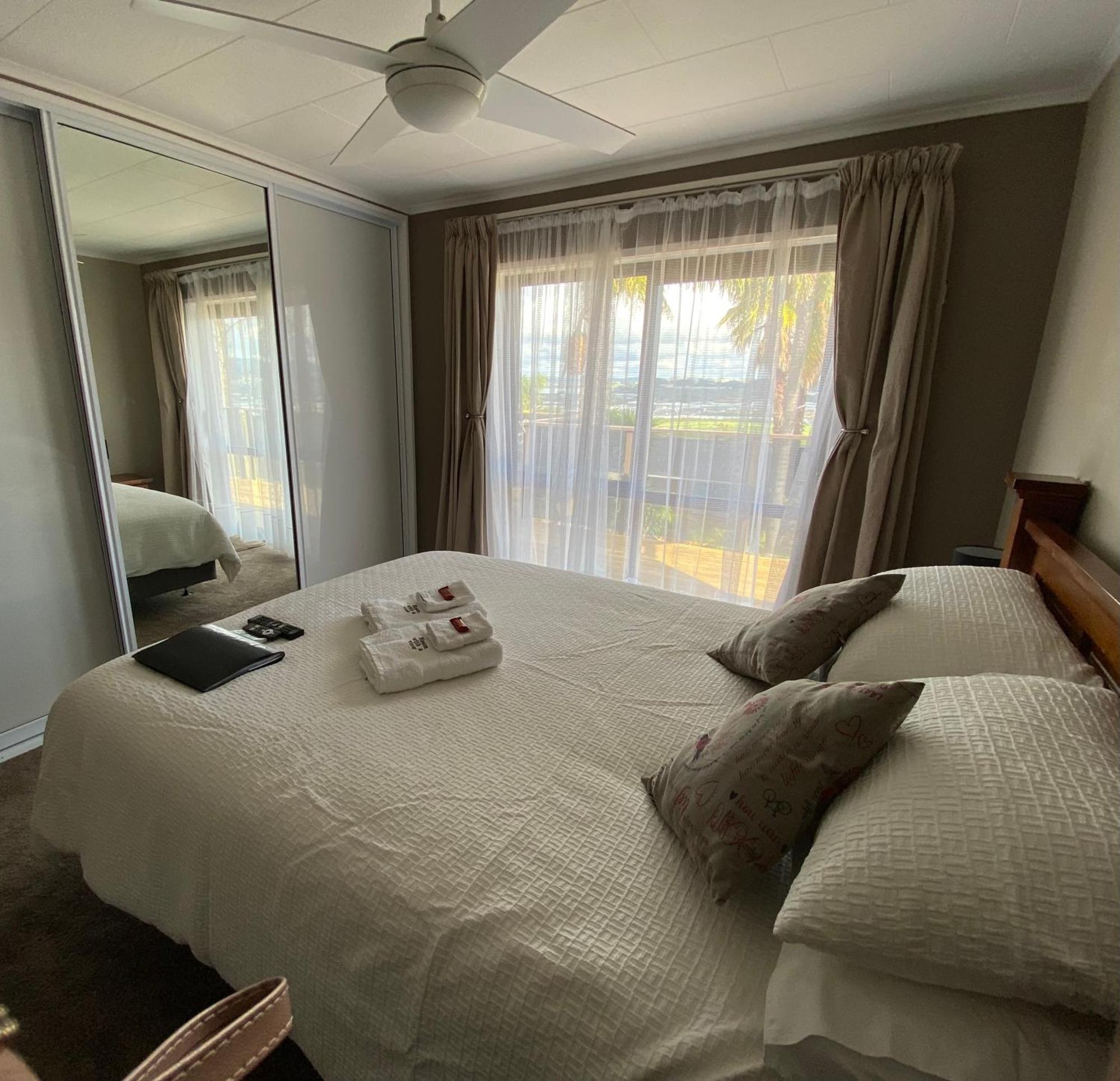 Town View Homestay Whangarei Exteriör bild